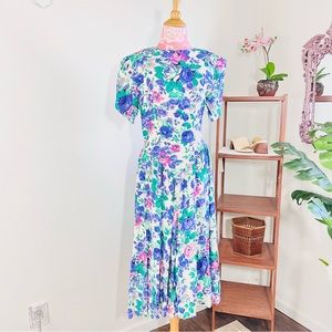 Vintage 90s Boho A-line Flutter Sleeve Cottage Core Pastel Feminine Midi Dress